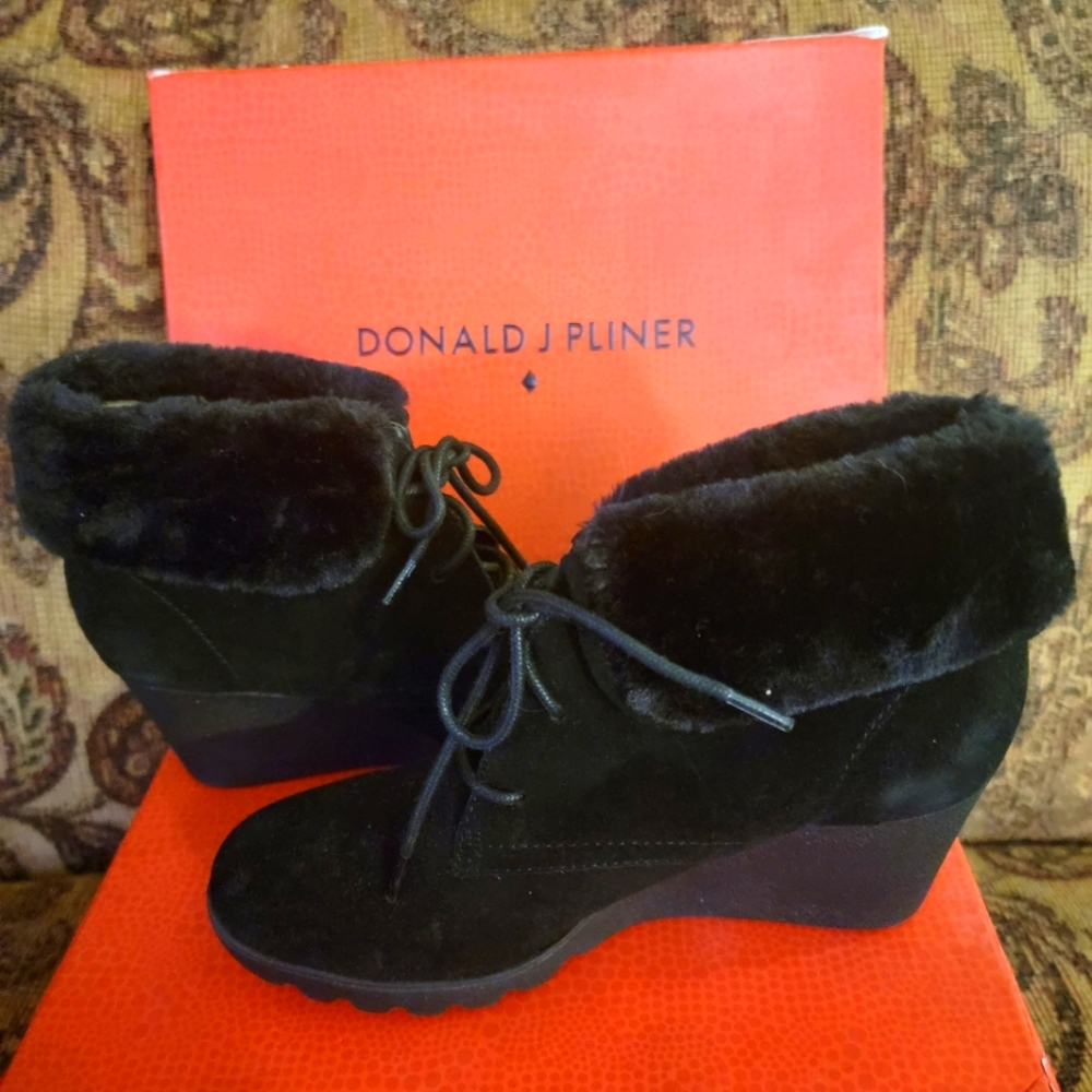 ‼️SOLD‼️⭐NIB⭐ Donald Pliner Suede & Faux Fur Ankle Boots Sz 6